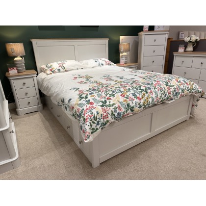 Clearance - King Size Panel Bed and 2x 2 Drawers Underbed Section Clearance - King Size Panel Bed and 2x 2 Drawers Underbed Section
